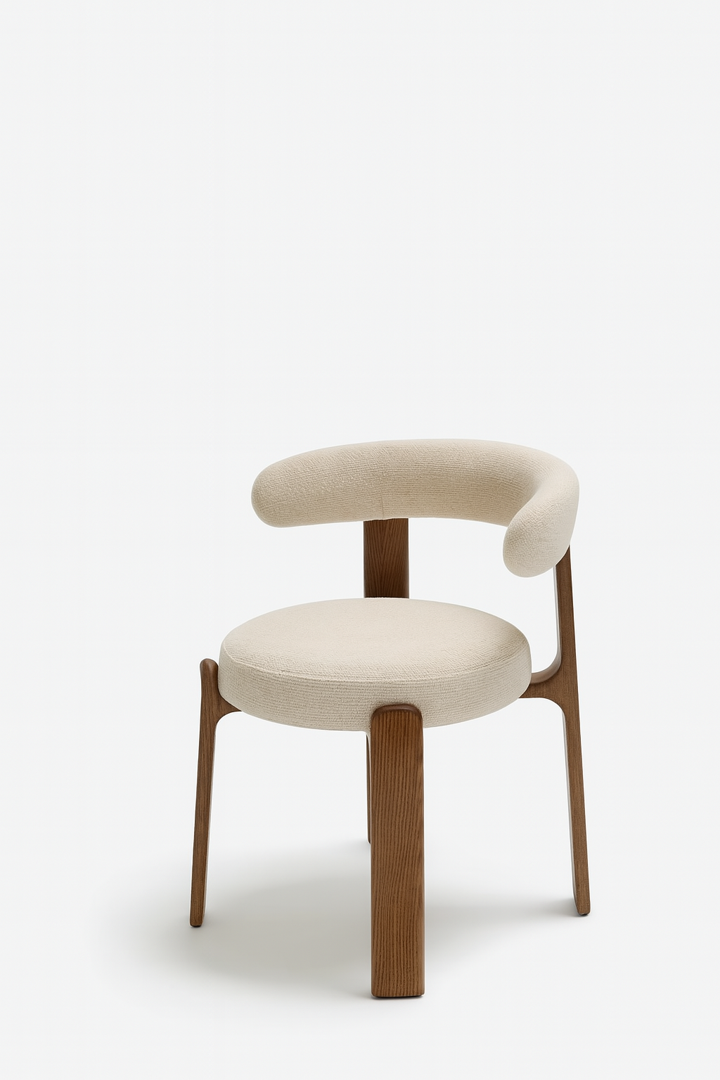 Chaise en bois de noyer vue de profil, assise en tissu, fabrication artisanale