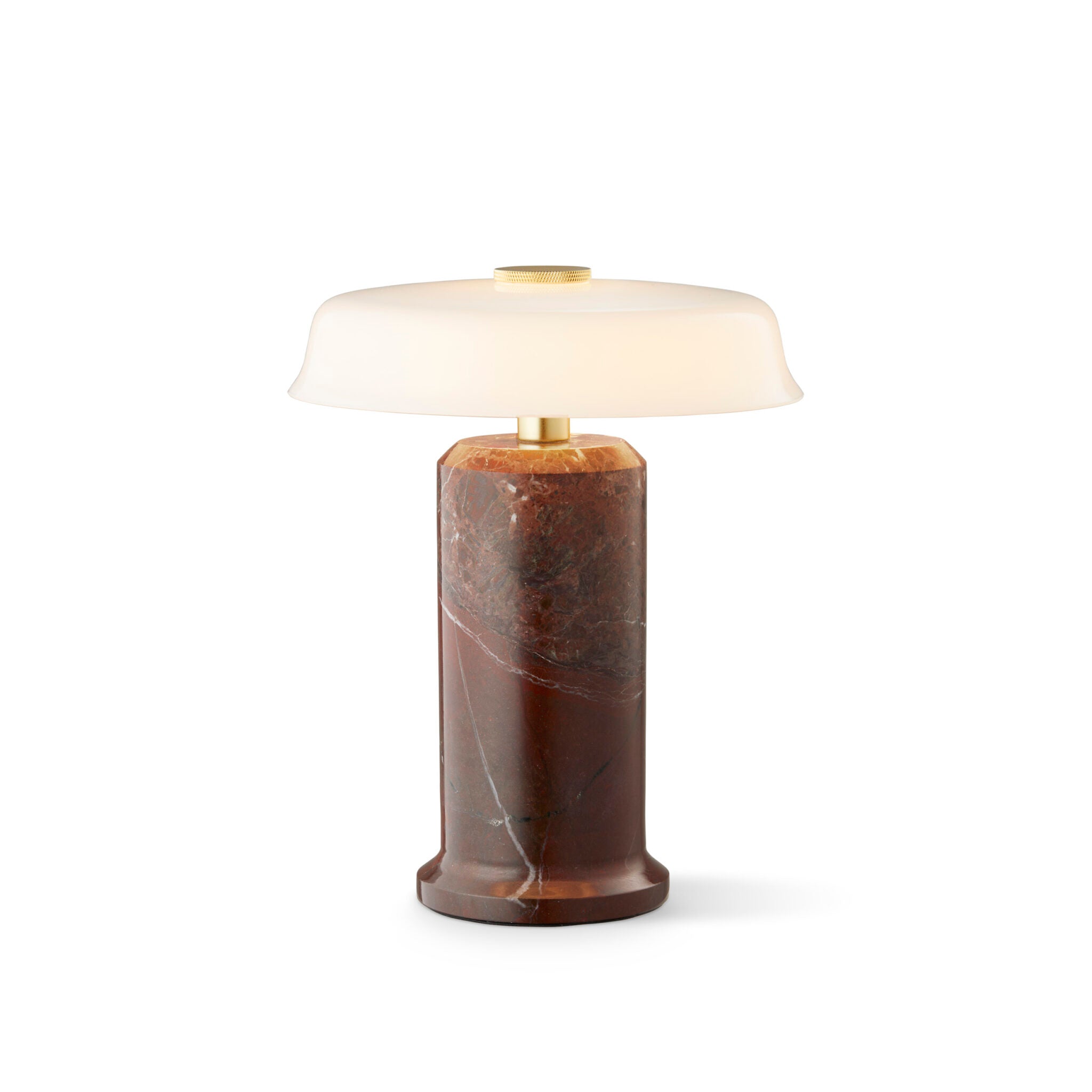  Idéale pour une table de chevet ou un meuble d’entrée, cette lampe apporte une touche artisanale et contemporaine à votre décoration.